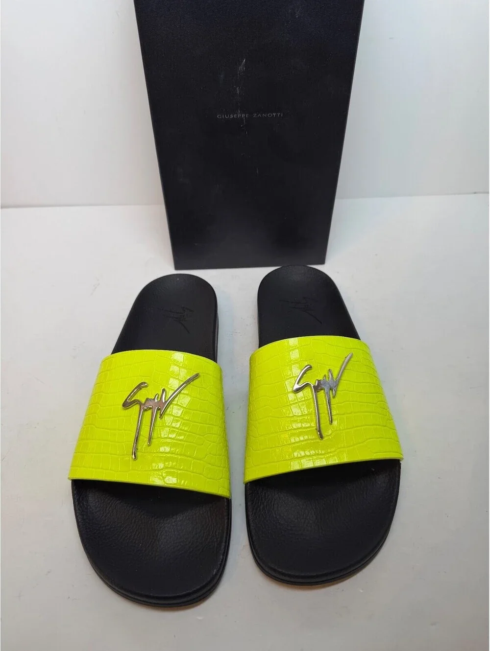 Giuseppe Zanotti Newburel Fluo Yellow Croc Size 12/45 New
